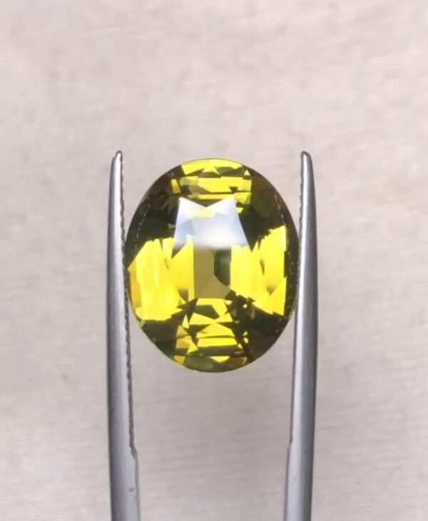 Chrysoberyl - Image 2